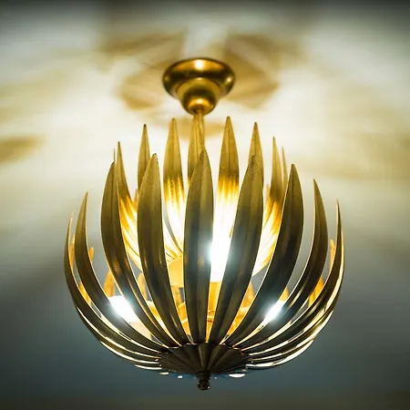 Hotell King's - Casino And