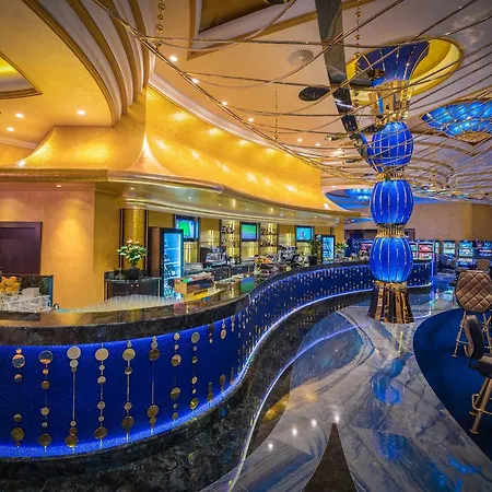 Hotell King's - Casino And