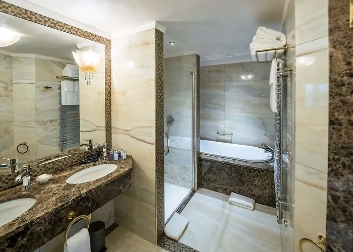 King's - Casino And Hotel 5*