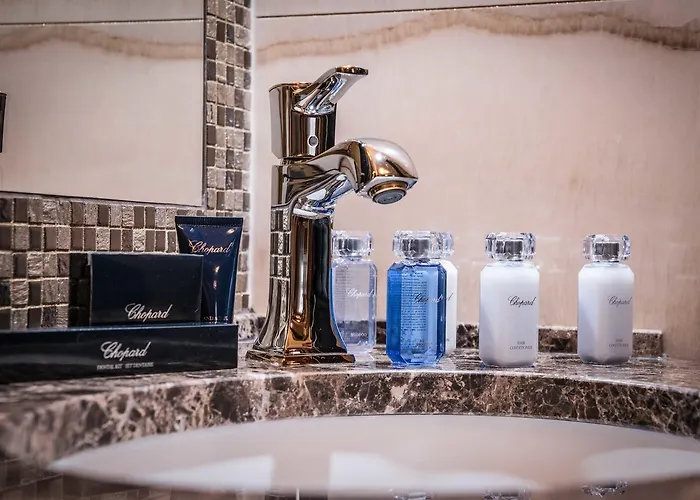 Hotel King's - Casino And